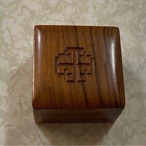 Vintage Jerusalem Small Wood Box #6374